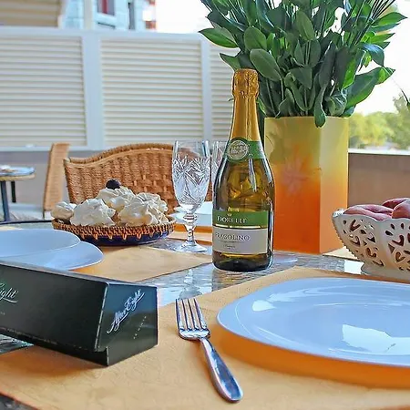 Apartment Terrace *